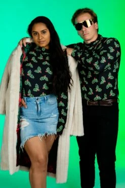 The Mistle Head To Toe | Mistletoe Print Christmas Turtleneck -US Clothing Sales Store 08 26 Christmas LeisureIMG 0350 Edit