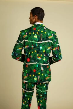 The Christmas Tree Camo | Mens Christmas Tree Print Suit 14 The Christmas Tree Camo | Mens Christmas Tree Print Suit -US Clothing Sales Store 08 28 Christmas GuysSuits IMG 3773