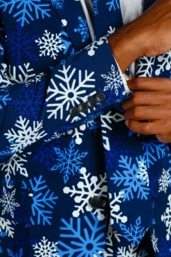 The Young Frosty | Snowflake Ugly Christmas Suit -US Clothing Sales Store 08 28 Christmas GuysSuits IMG 4379