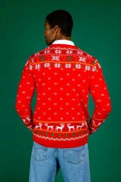 Santa Is Fake News | Men's Jesus Christ Xmas Sweater -US Clothing Sales Store 08 29 Christmas GuysSuits IMG 4711