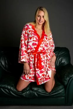 The Hot-Blooded Handbook | Ladies Valentine's Day Unisex Party Kimono